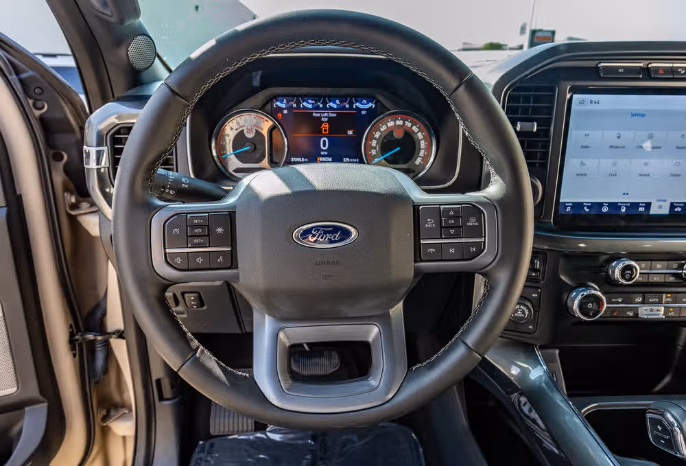 2023 Ford F-150 XLT Black Widow SuperCrew Image 18