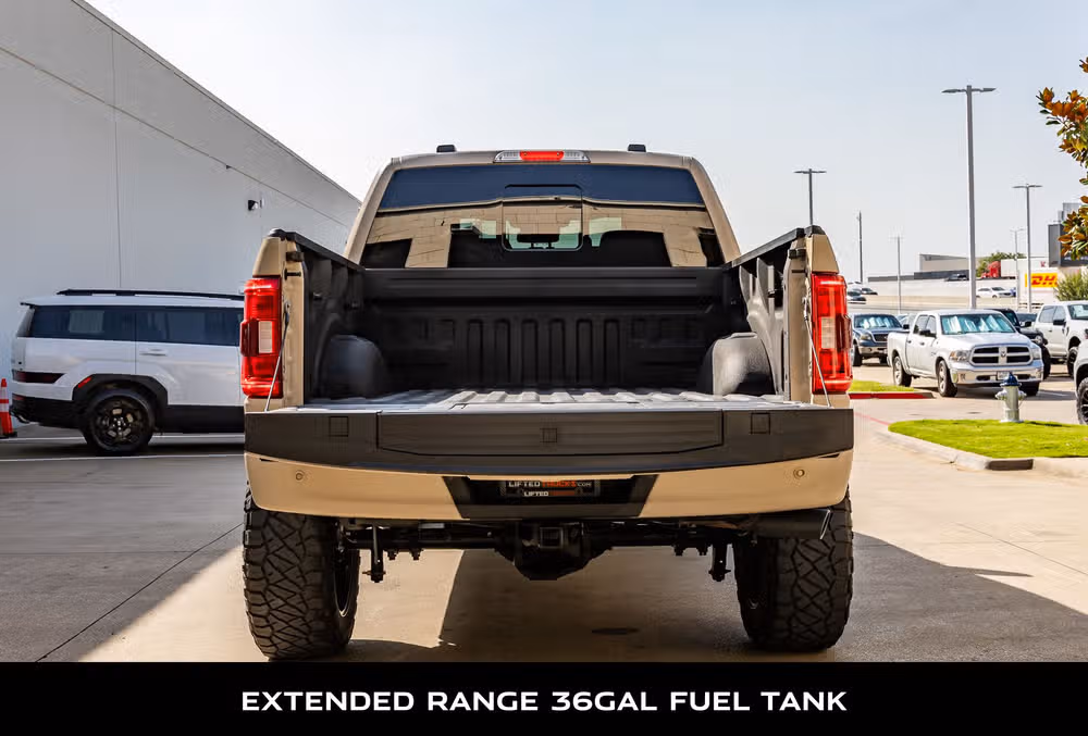 2023 Ford F-150 XLT Black Widow SuperCrew Image 8