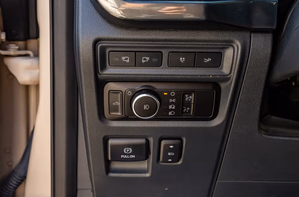 2023 Ford F-150 XLT Black Widow SuperCrew Image 21