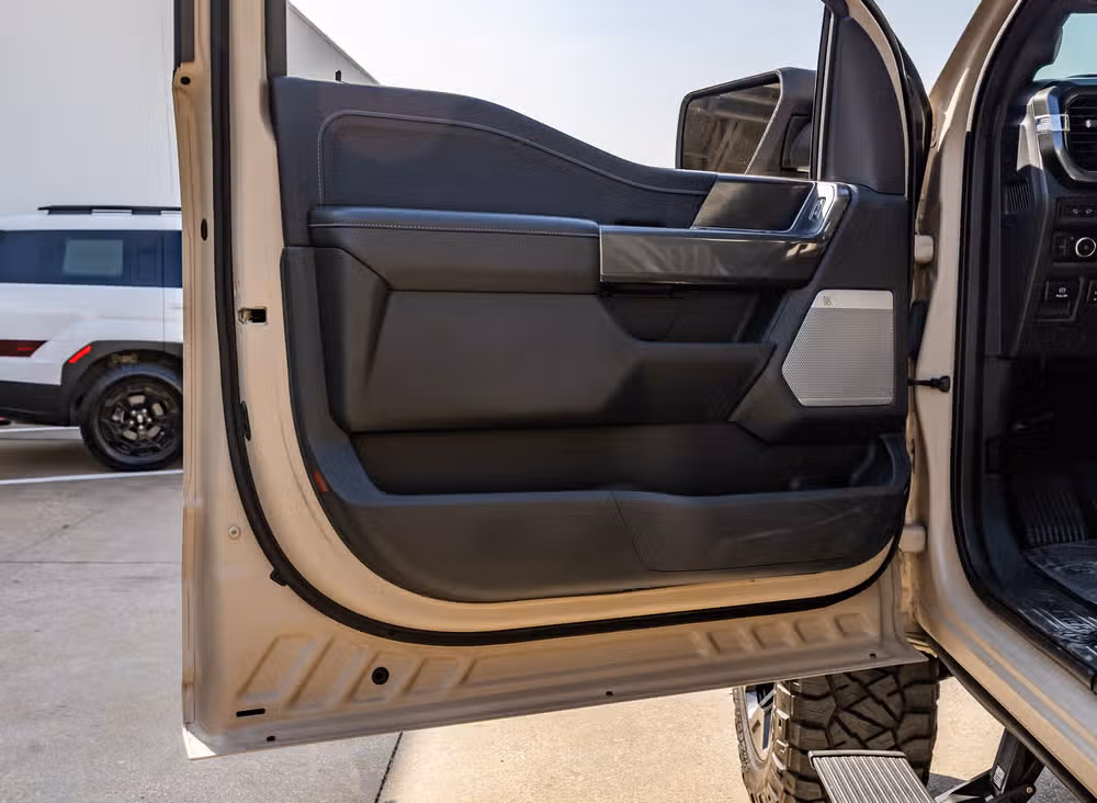 2023 Ford F-150 XLT Black Widow SuperCrew Image 36