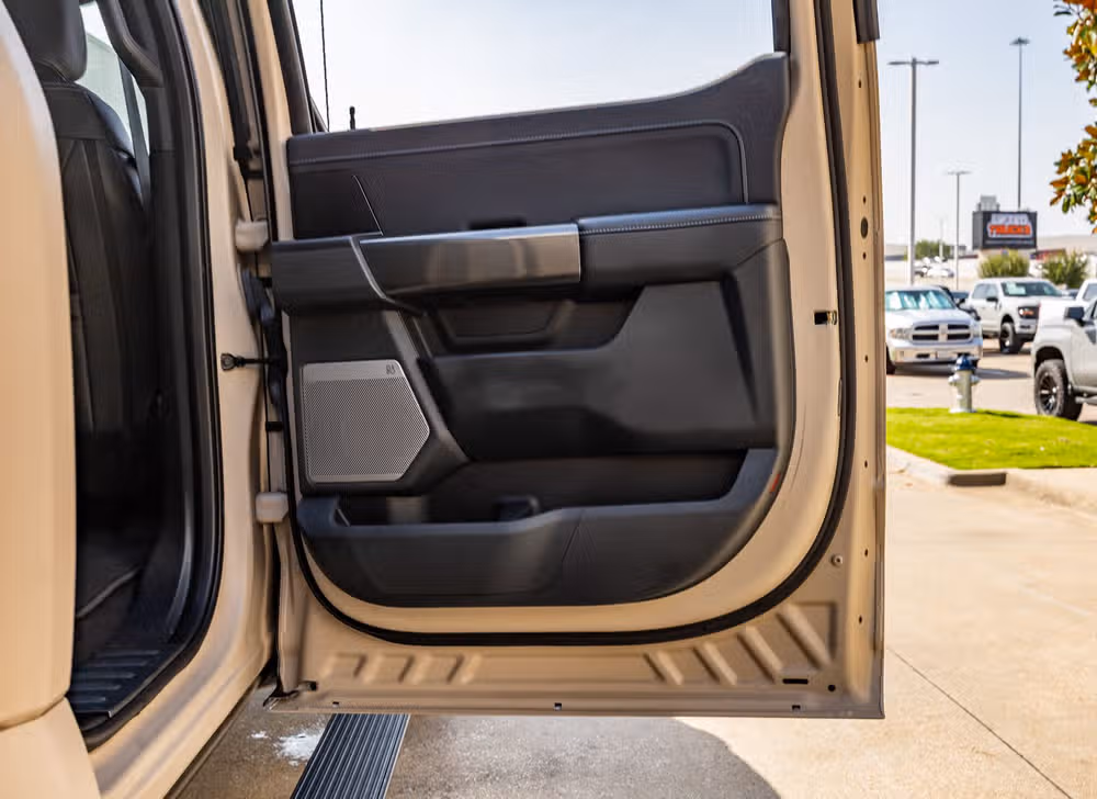 2023 Ford F-150 XLT Black Widow SuperCrew Image 39