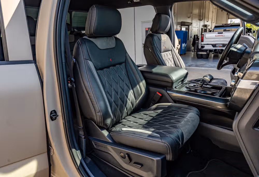 2023 Ford F-150 XLT Black Widow SuperCrew Image 31