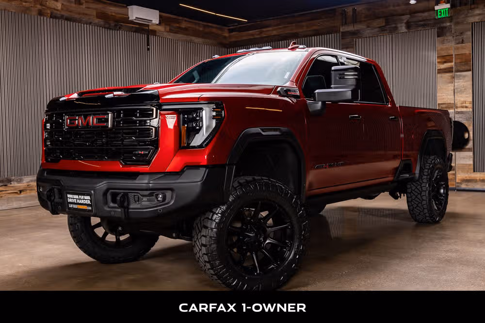 2024 GMC Sierra 2500HD AT4X Crew Cab Image 5