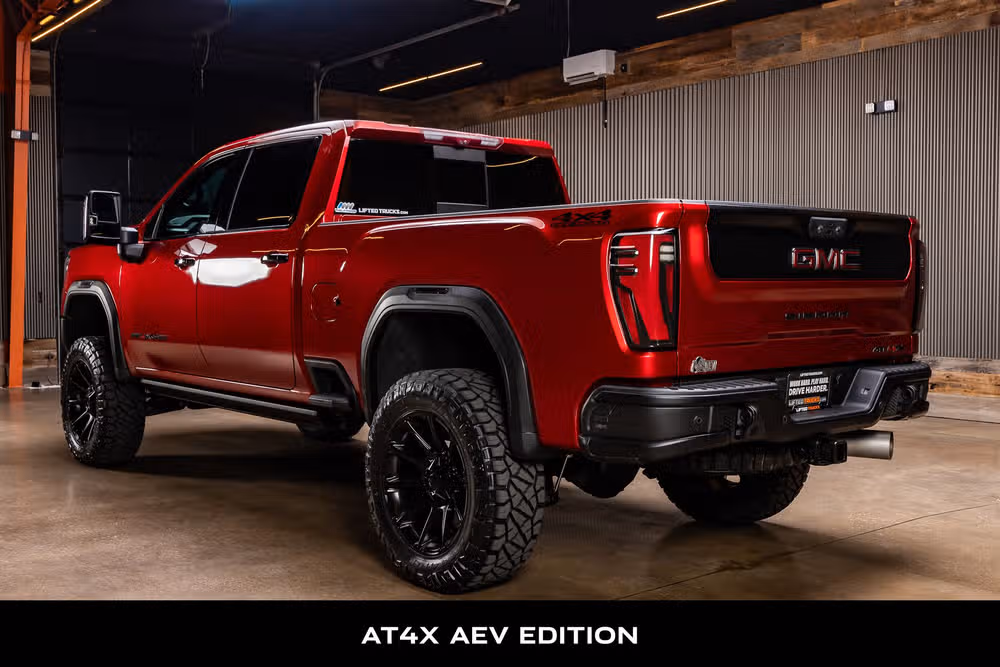 2024 GMC Sierra 2500HD AT4X Crew Cab Image 7
