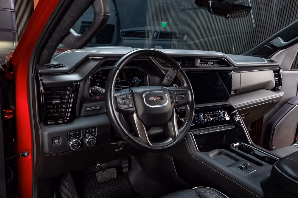 2024 GMC Sierra 2500HD AT4X Crew Cab Image 17