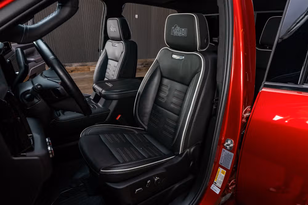 2024 GMC Sierra 2500HD AT4X Crew Cab Image 30
