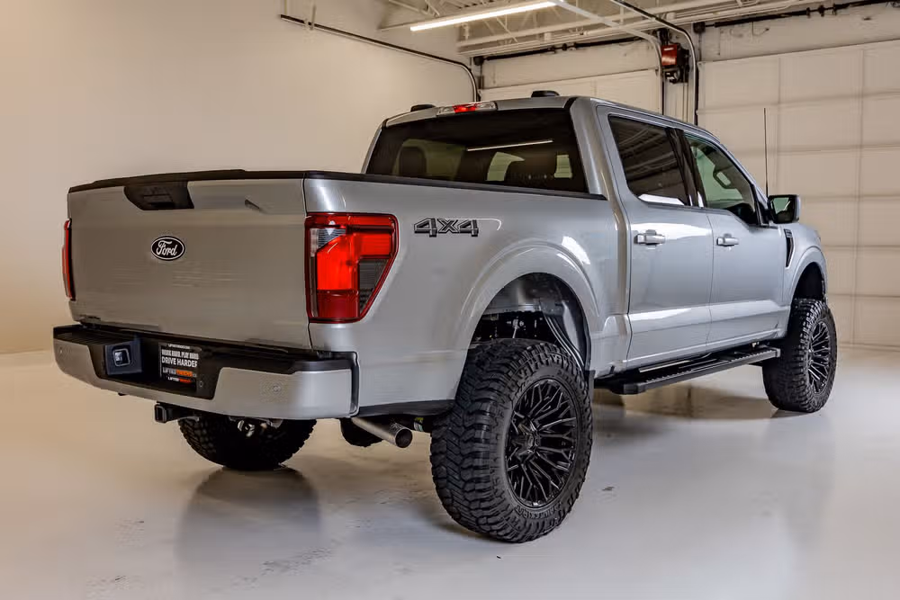 2026 Ford F-150 XLT SuperCrew Image 9