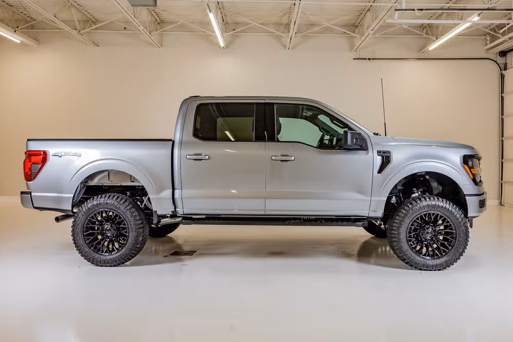 2026 Ford F-150 XLT SuperCrew Image 10