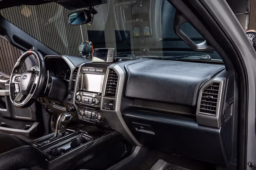 2020 Ford F-150 Raptor SuperCrew Image 17
