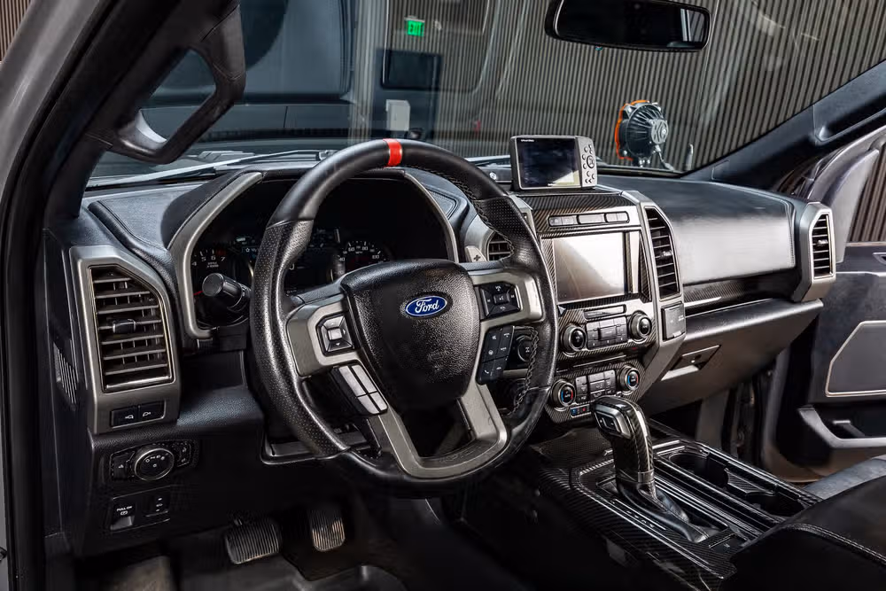 2020 Ford F-150 Raptor SuperCrew Image 16