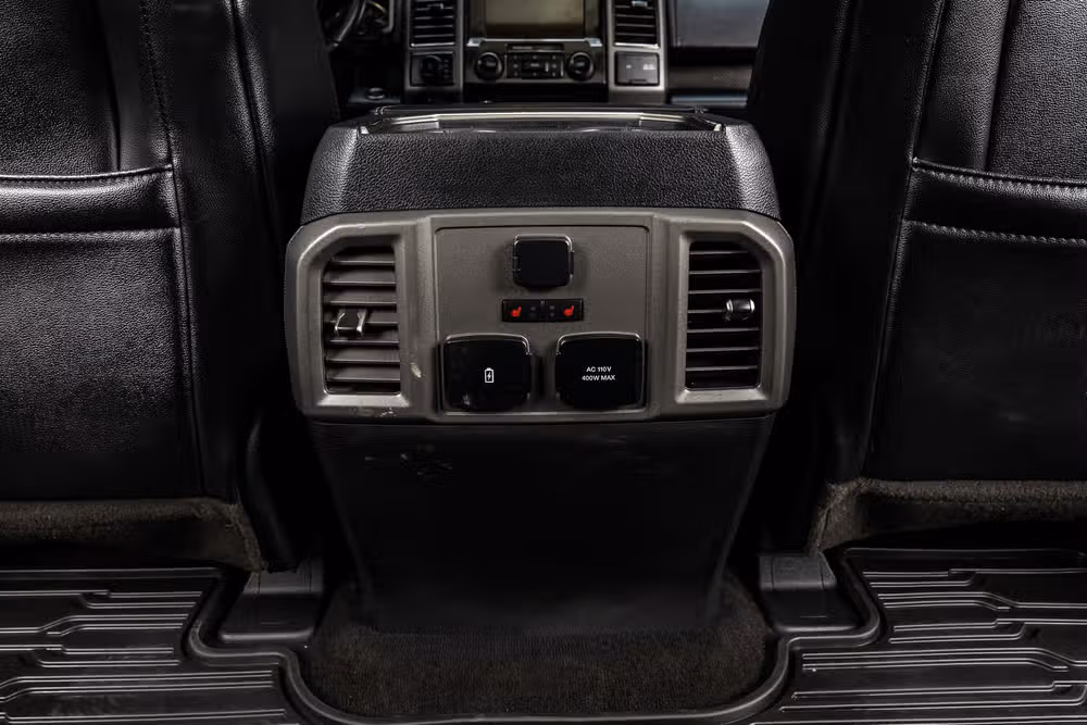 2020 Ford F-150 Raptor SuperCrew Image 32