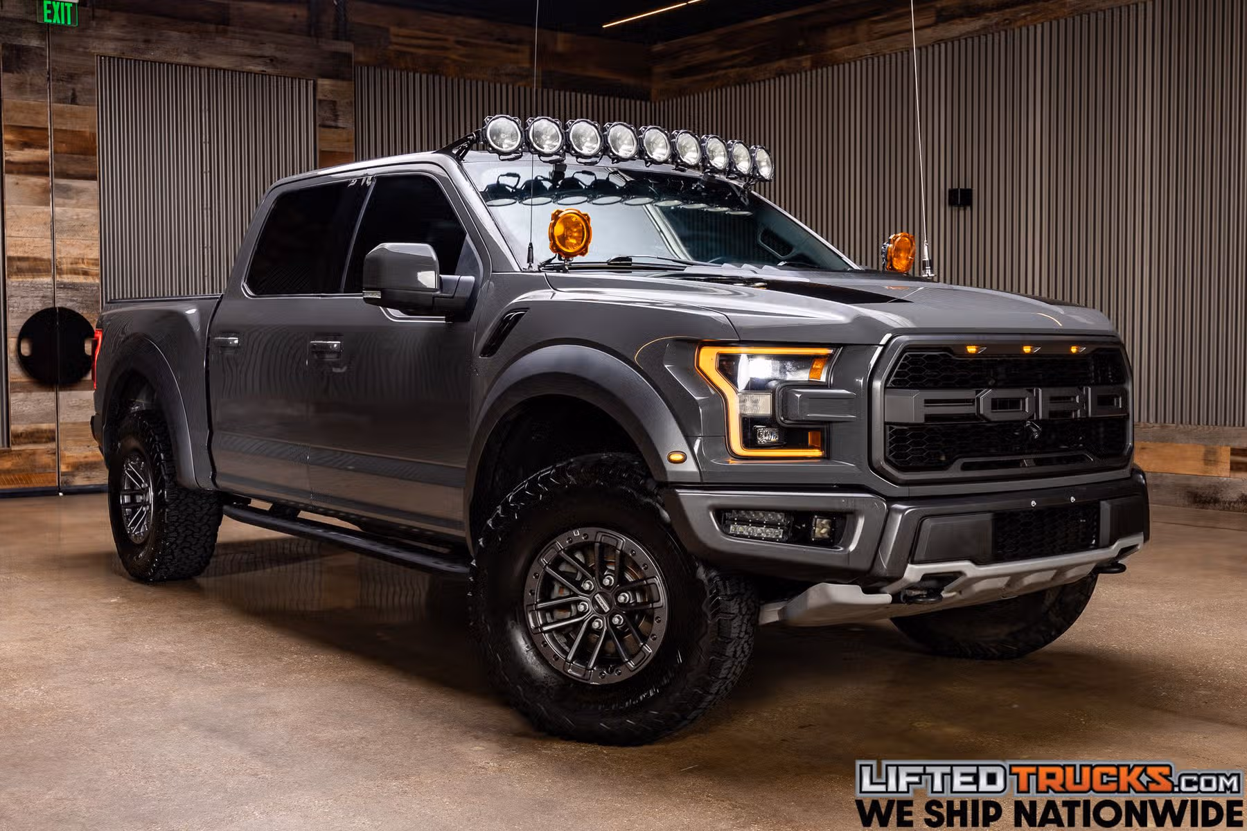 2020 Ford F-150 Raptor SuperCrew Image 1