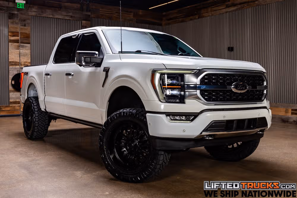 2023 Ford F-150 Platinum SuperCrew Image 1