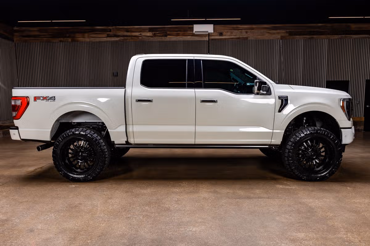 2023 Ford F-150 Platinum SuperCrew