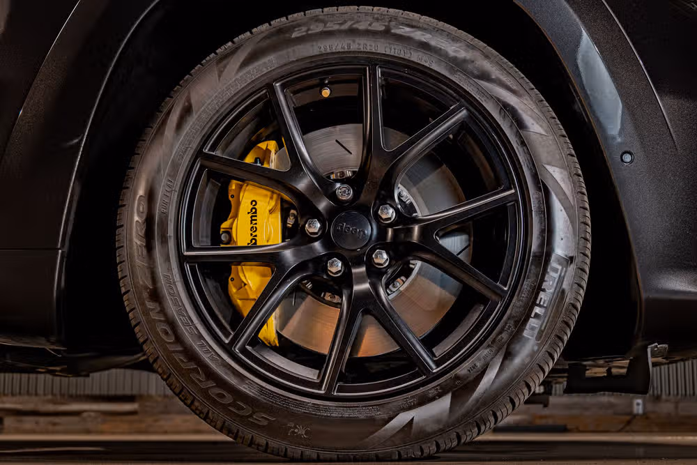 2018 Jeep Grand Cherokee Trackhawk Image 12
