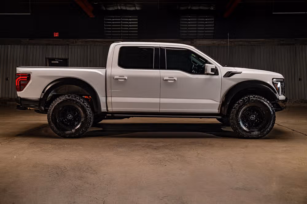 2024 Ford F-150 Raptor SuperCrew Image 10