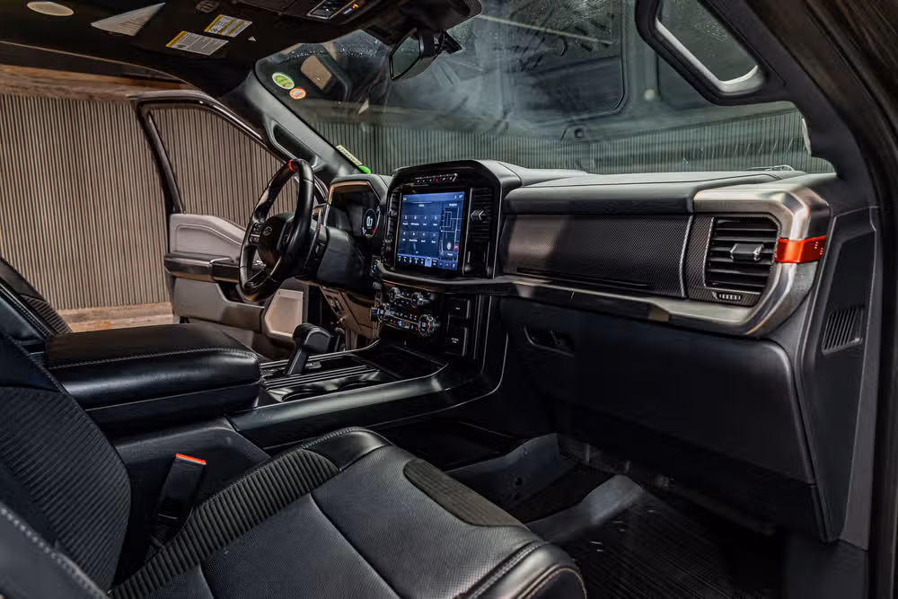 2021 Ford F-150 Raptor SuperCrew Image 17