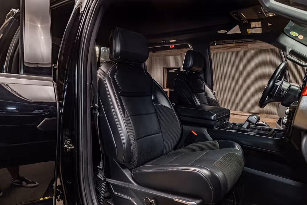 2021 Ford F-150 Raptor SuperCrew Image 29