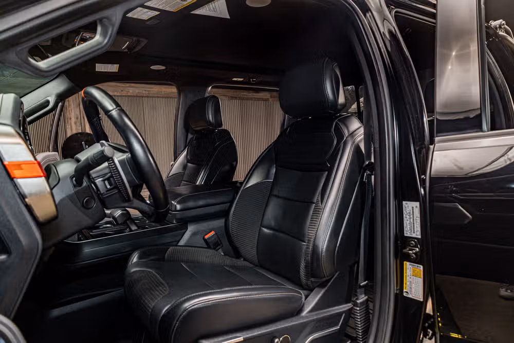 2021 Ford F-150 Raptor SuperCrew Image 22