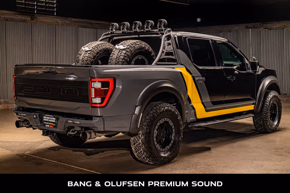 2021 Ford F-150 Raptor SuperCrew Image 9