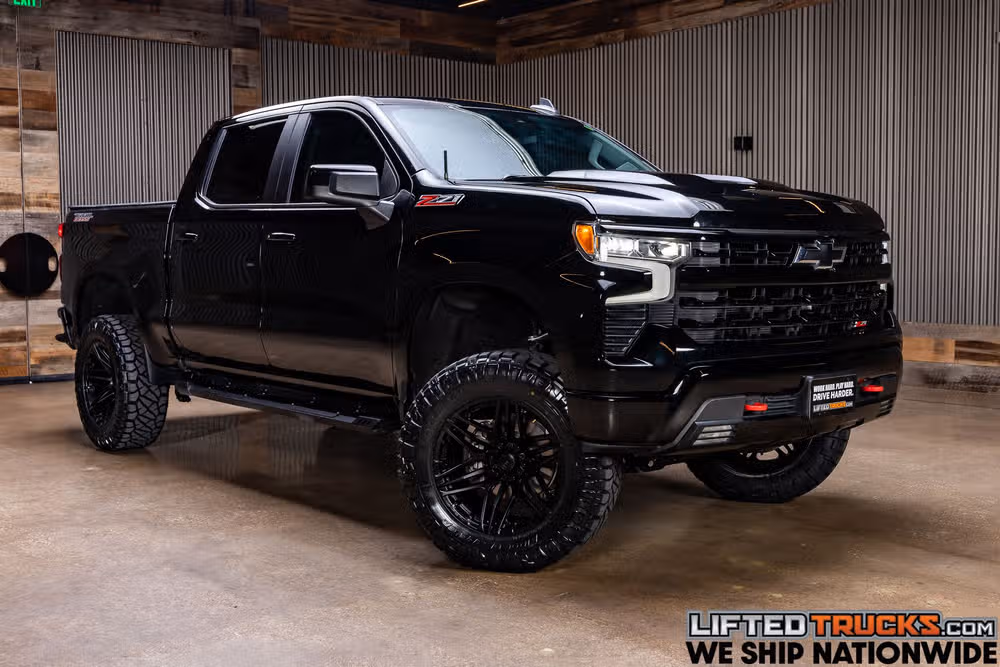 TX08698A - 2023 Chevrolet Silverado 1500 LT Trail Boss Crew Cab