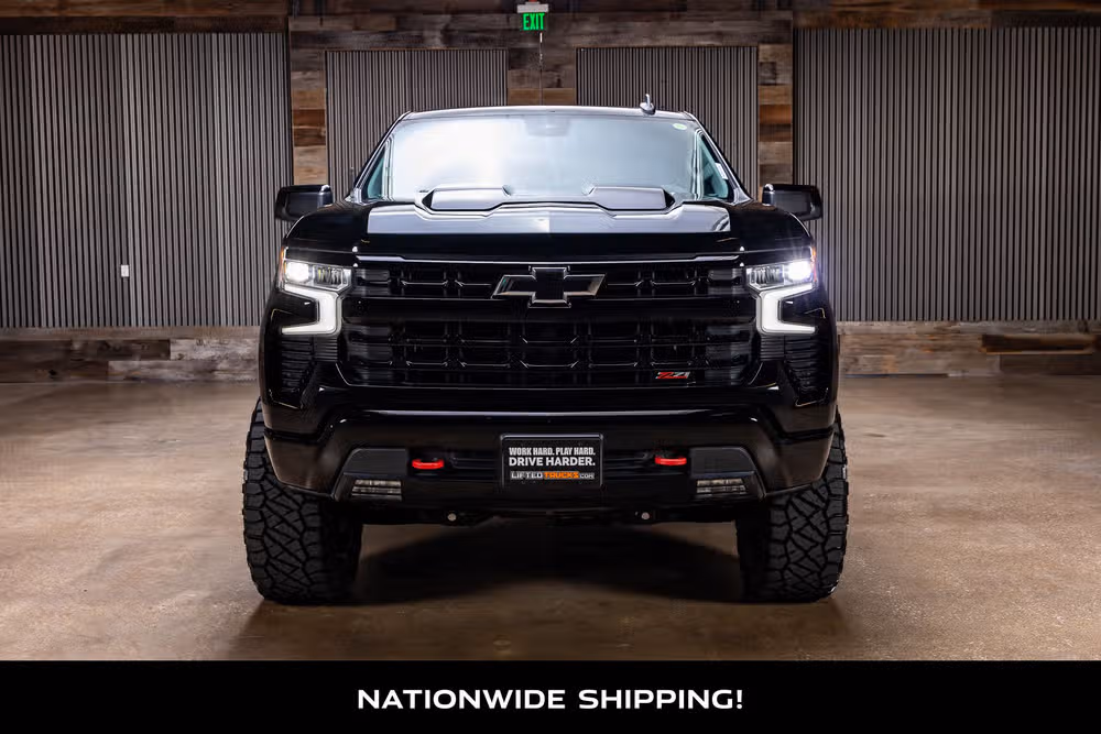 2023 Chevrolet Silverado 1500 LT Trail Boss Crew Cab Image 4