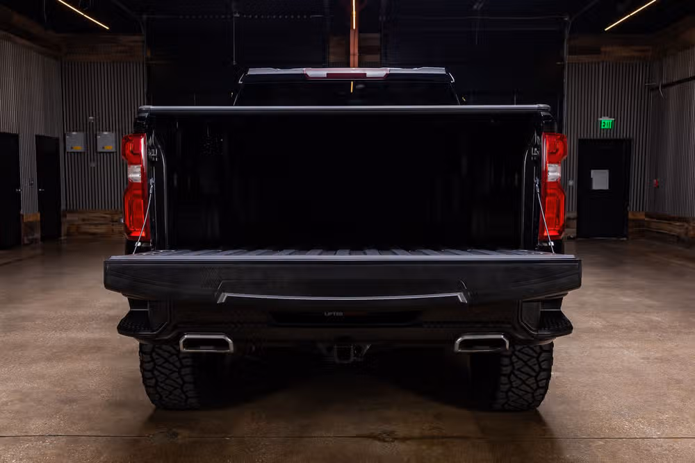 2023 Chevrolet Silverado 1500 LT Trail Boss Crew Cab Image 9