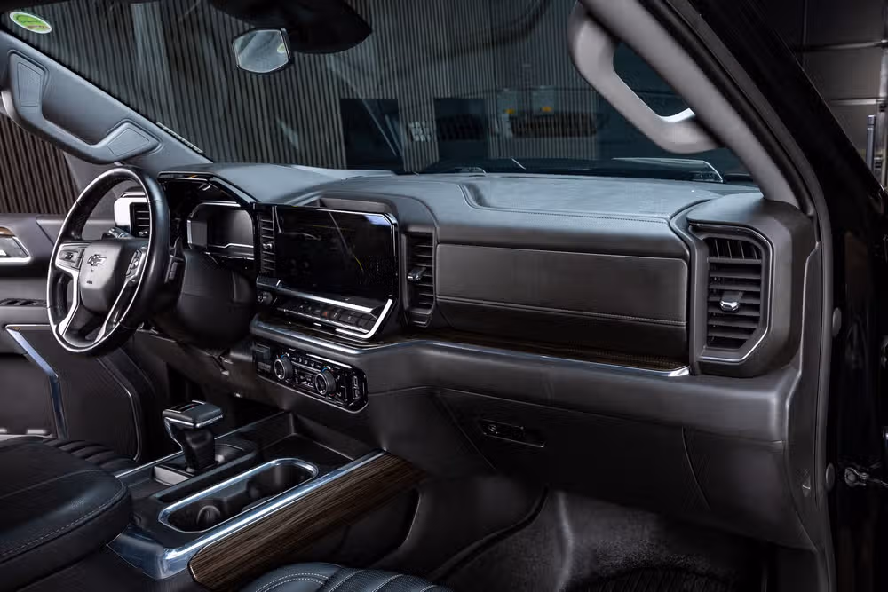 2023 Chevrolet Silverado 1500 LT Trail Boss Crew Cab Image 18