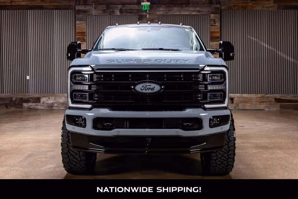 2026 Ford F-250 Super Duty Platinum Plus Crew Cab Image 4