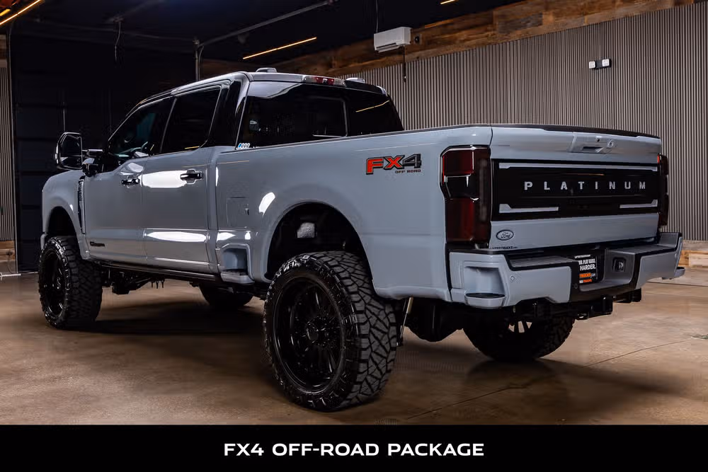 2026 Ford F-250 Super Duty Platinum Plus Crew Cab Image 7