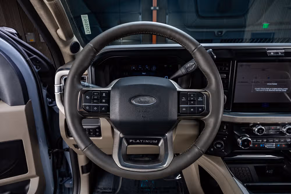 2026 Ford F-250 Super Duty Platinum Plus Crew Cab Image 19