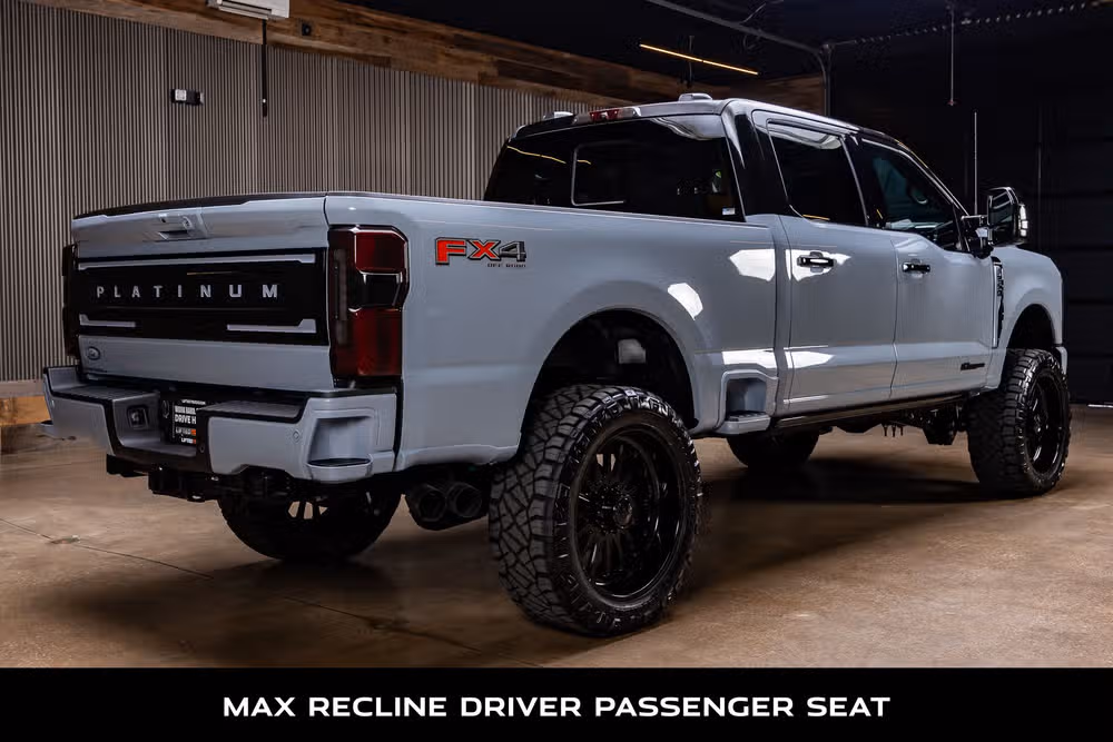 2026 Ford F-250 Super Duty Platinum Plus Crew Cab Image 10