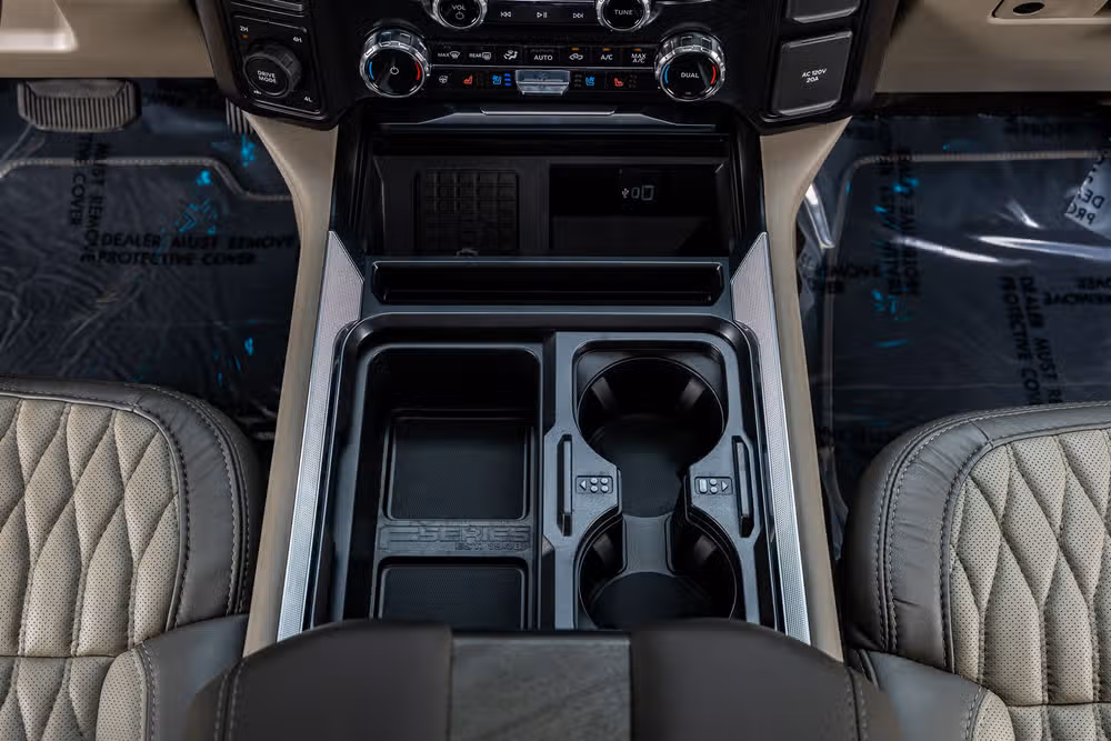 2026 Ford F-250 Super Duty Platinum Plus Crew Cab Image 29