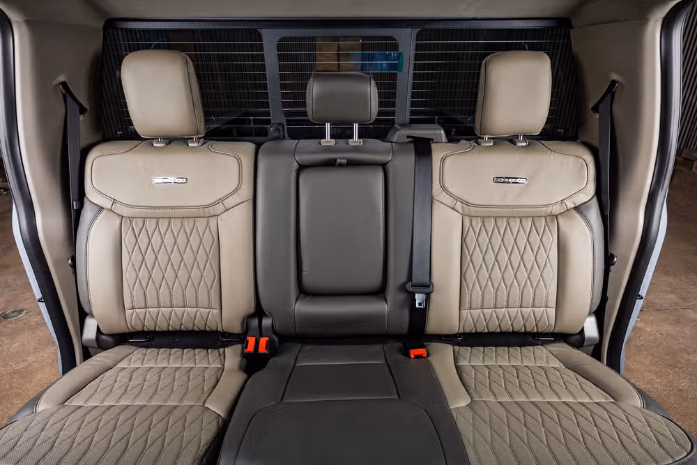2026 Ford F-250 Super Duty Platinum Plus Crew Cab Image 37