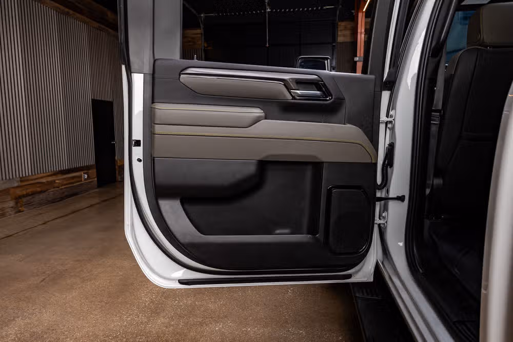 2025 Chevrolet Silverado 2500HD ZR2 Crew Cab Image 39