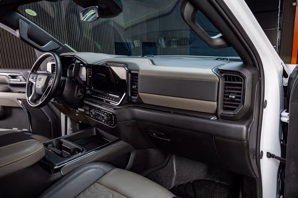 2025 Chevrolet Silverado 2500HD ZR2 Crew Cab Image 18