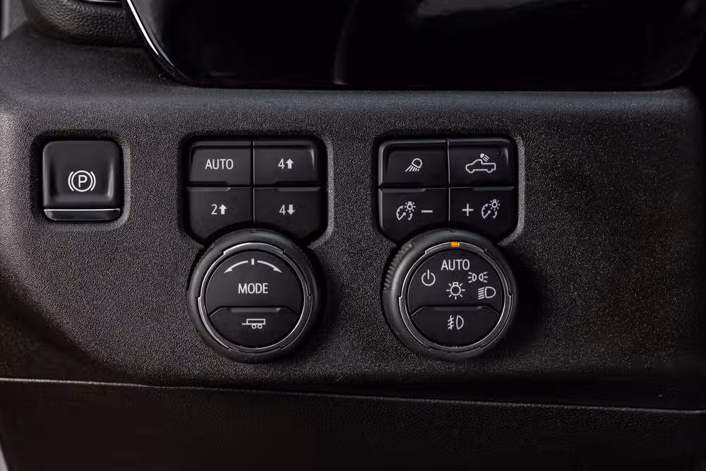 2025 Chevrolet Silverado 2500HD ZR2 Crew Cab Image 22