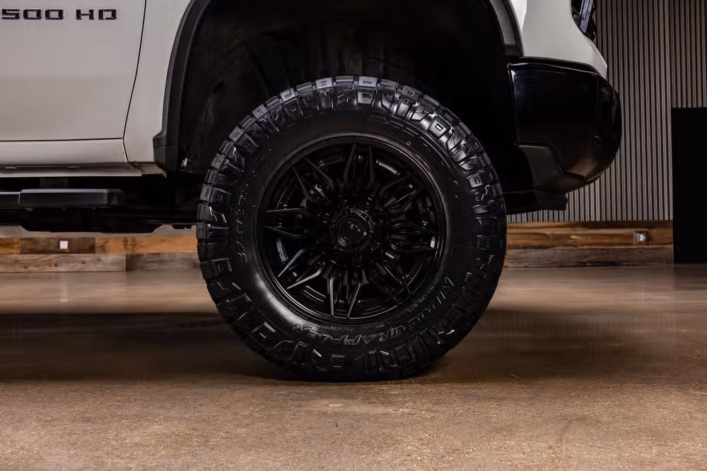 2025 Chevrolet Silverado 2500HD ZR2 Crew Cab Image 12