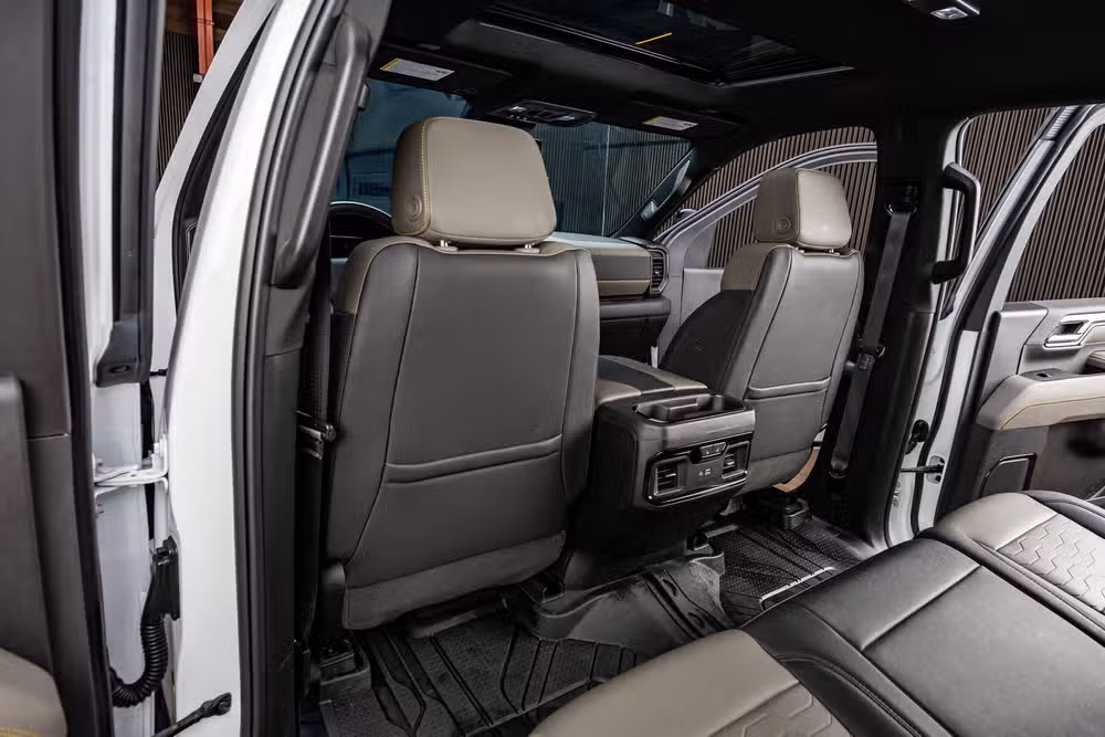2025 Chevrolet Silverado 2500HD ZR2 Crew Cab Image 35