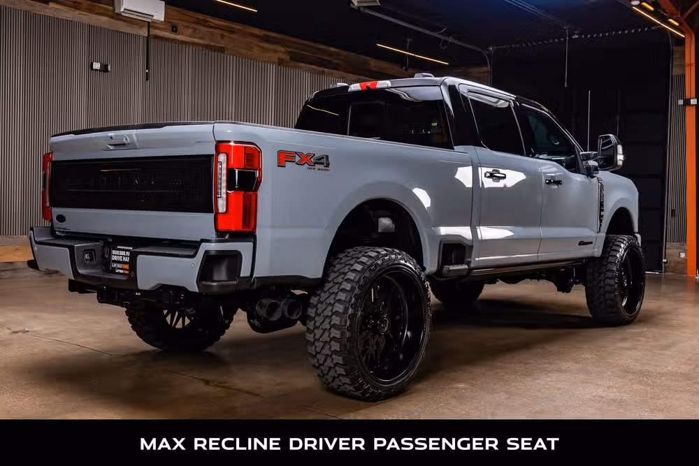 2026 Ford F-350 Super Duty Platinum Plus Crew Cab Image 10