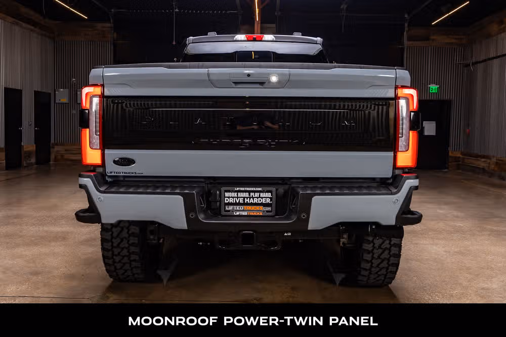 2026 Ford F-350 Super Duty Platinum Plus Crew Cab Image 8