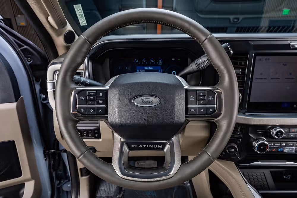 2026 Ford F-350 Super Duty Platinum Plus Crew Cab Image 19