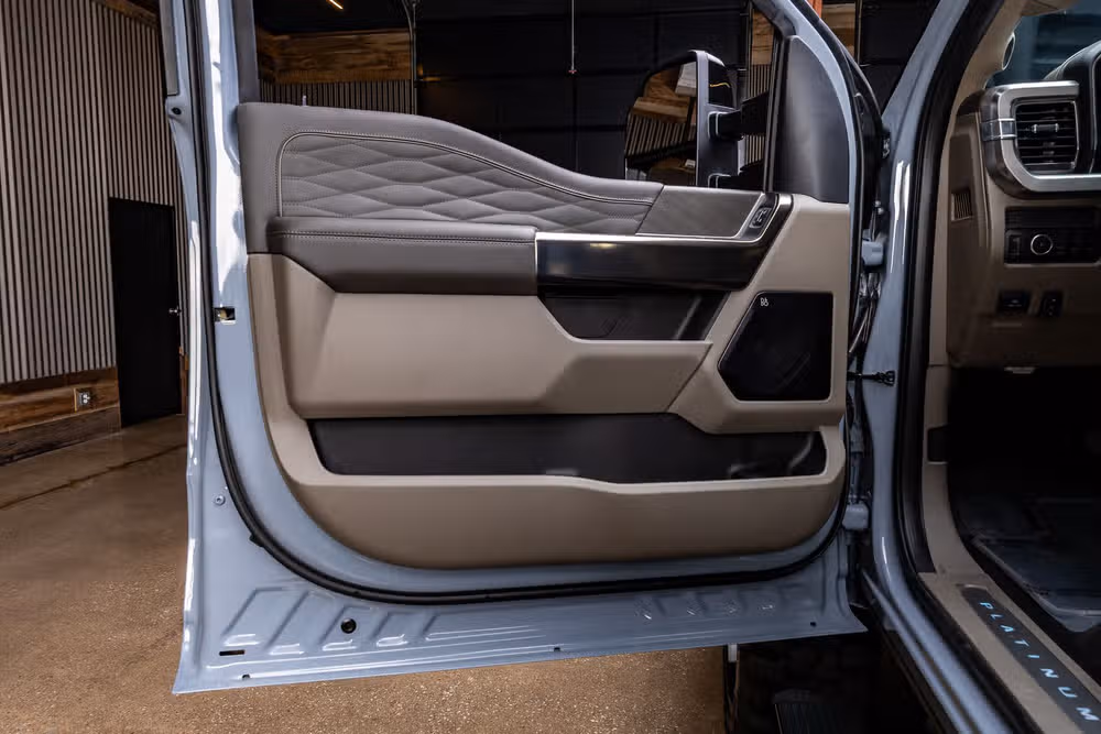 2026 Ford F-350 Super Duty Platinum Plus Crew Cab Image 38