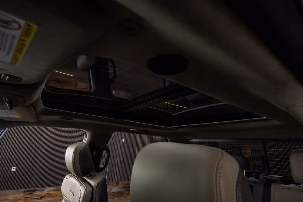 2026 Ford F-350 Super Duty Platinum Plus Crew Cab Image 32