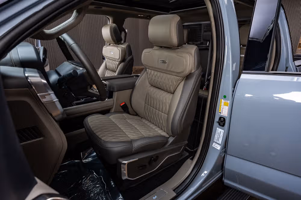 2026 Ford F-350 Super Duty Platinum Plus Crew Cab Image 31