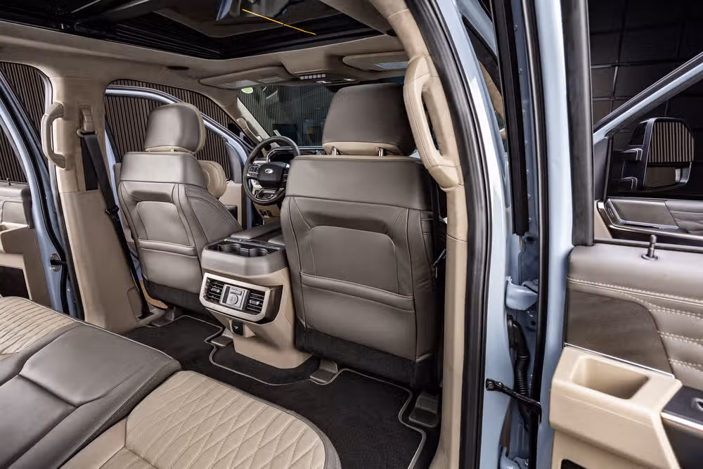 2026 Ford F-350 Super Duty Platinum Plus Crew Cab Image 34