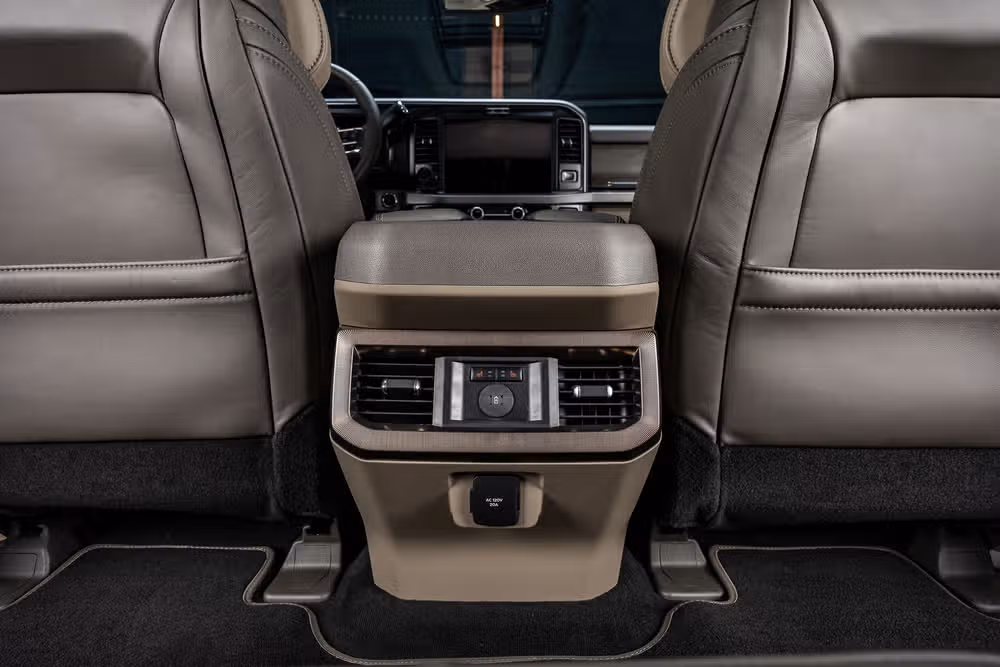 2026 Ford F-350 Super Duty Platinum Plus Crew Cab Image 35
