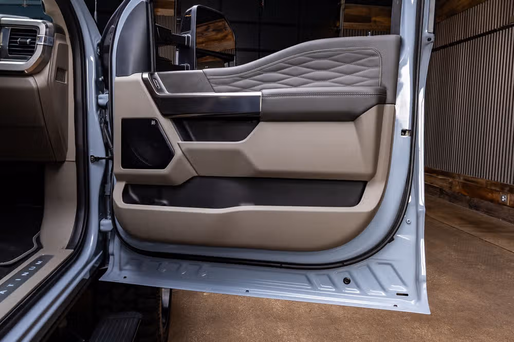 2026 Ford F-350 Super Duty Platinum Plus Crew Cab Image 39