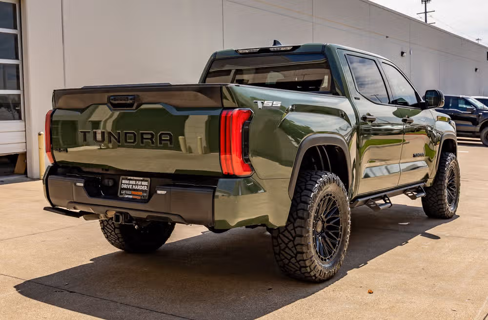 2023 Toyota Tundra SR5 CrewMax Image 10