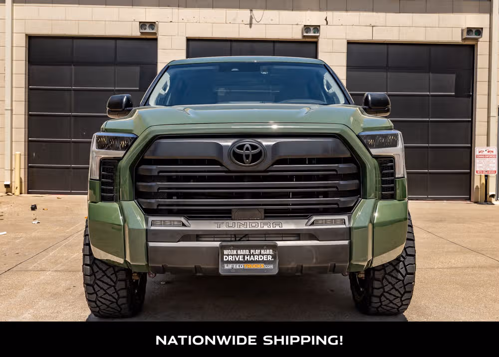 2023 Toyota Tundra SR5 CrewMax Image 4